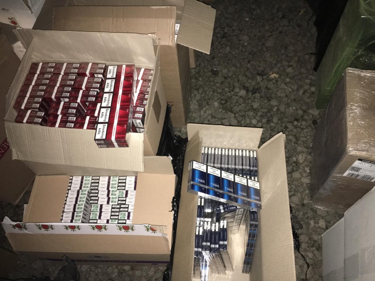 В Донецкой области разоблачили базу контрабандных сигарет на более 3 млн грн